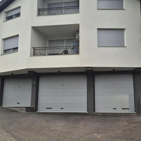 Natura Sarajevo Willa *